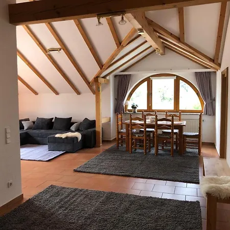 Ferienwohnung Burgblick * Lindenfels